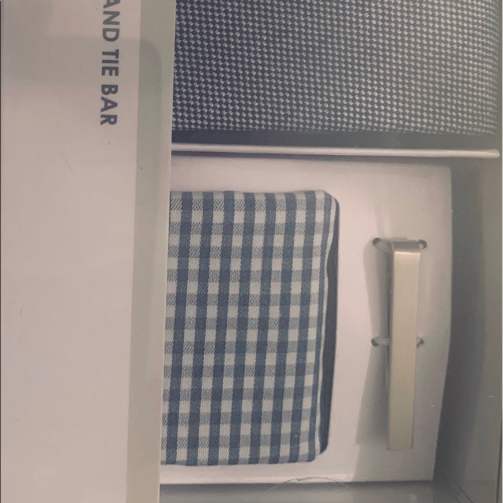 Nordstrom Rack men’s tie, pocket square & tie bar